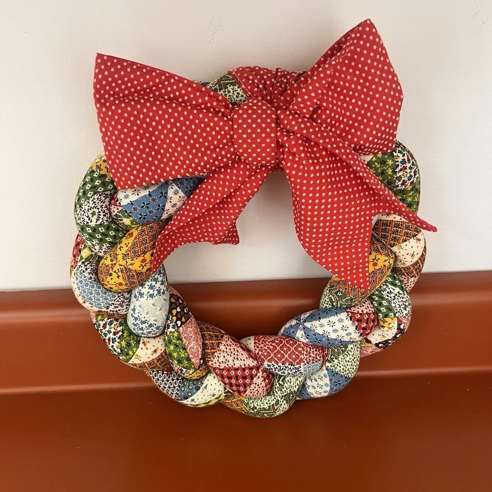 Vtg 1970's Wreath Puffy Quilted Stuffed Fabric Funky Groovy Handmade Retro Red